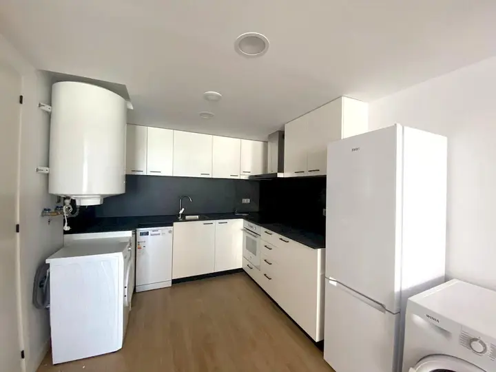 Apartamento de 4 habitaciones en Andorra la Vella, foto 2 de 14