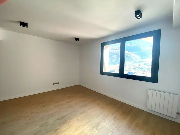 Apartamento de 4 habitaciones en Andorra la Vella, foto 5 de 14