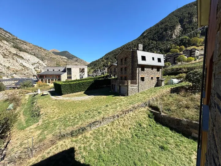 Piso de 2 habitaciones en Canillo, foto 3 de 14
