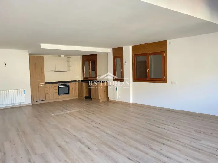 Piso de 3 habitaciones en Canillo, foto 2 de 22