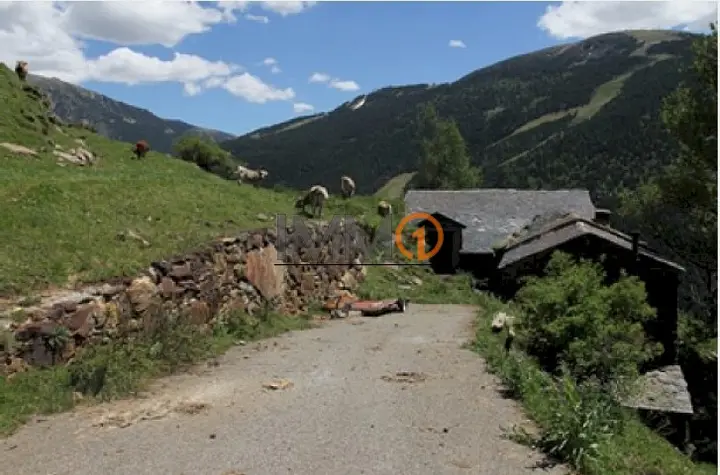 Terreno en Canillo, foto 2 de 4
