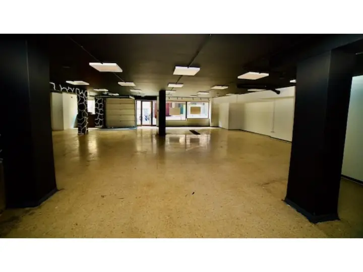 Commercial unit in Escaldes-Engordany, photo 2 of 5