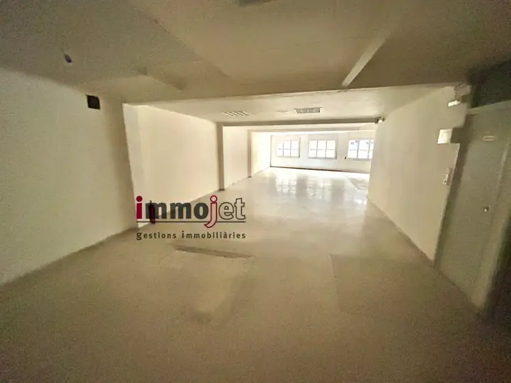 Local de 2 habitaciones en Escaldes-Engordany, foto 3 de 6
