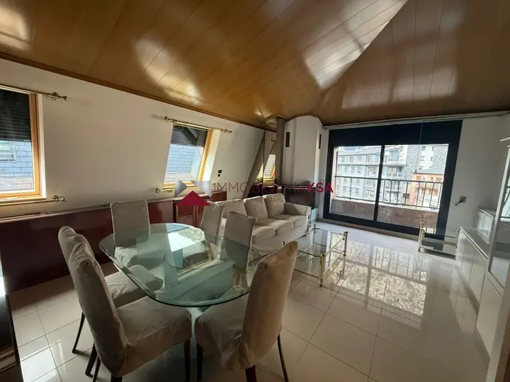 Apartamento de 3 habitaciones en Andorra la Vella, foto 2 de 10