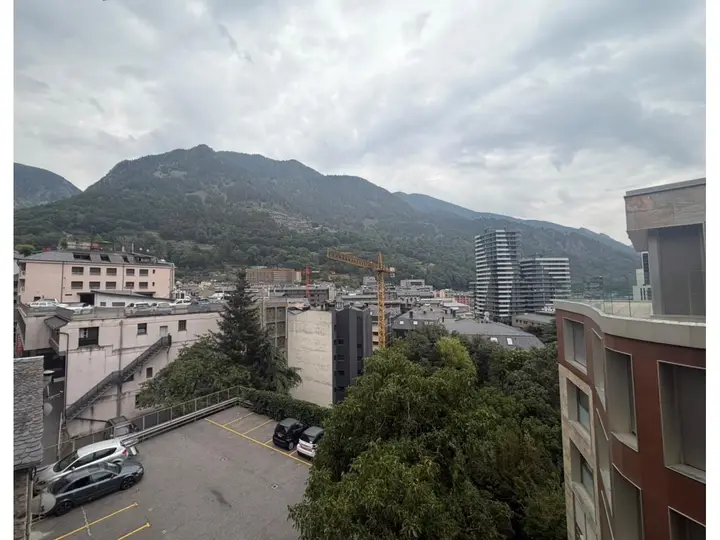 Piso de 4 habitaciones en Escaldes-Engordany, foto 4 de 27