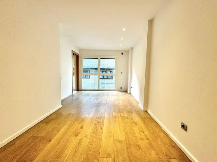 Apartamento de 2 habitaciones en Escaldes-Engordany, foto 3 de 13