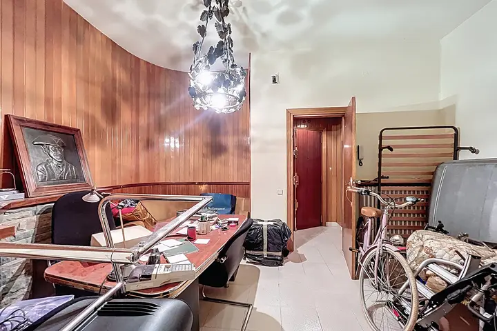 Building with 5 bedrooms in Sant Julià de Lòria, photo 4 of 38
