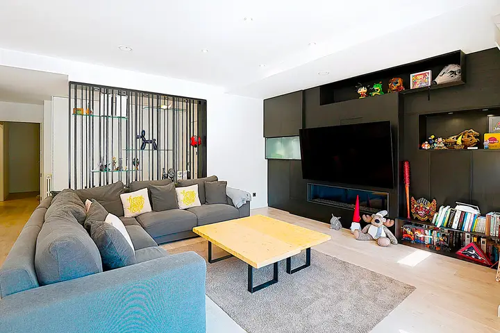 Piso de 4 habitaciones en Andorra la Vella, foto 2 de 28